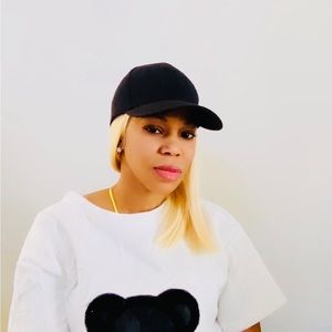 Synthetic Short Bob Wig For women.
 Baseball Hat  With Hair Attached